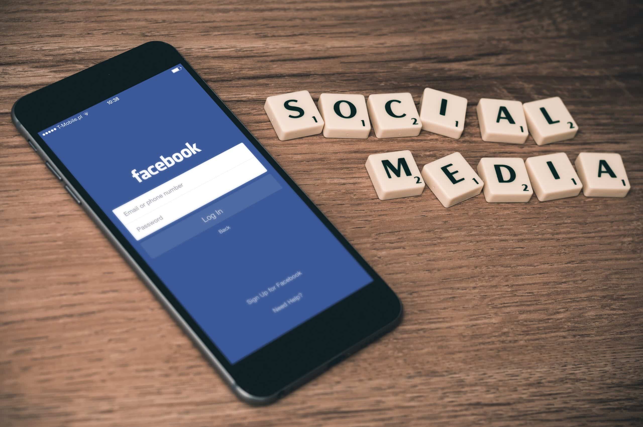 Facebook z nowymi formatami reklam