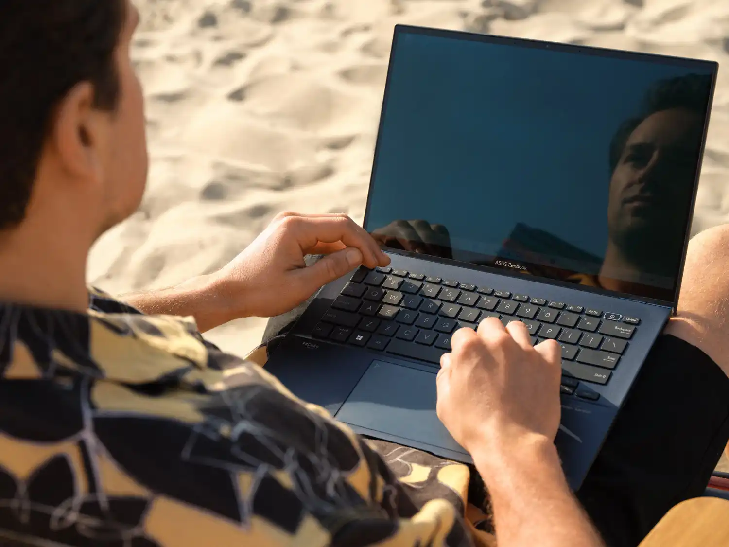ASUS and MICROSOFT with a new ambassador! — illustration 1