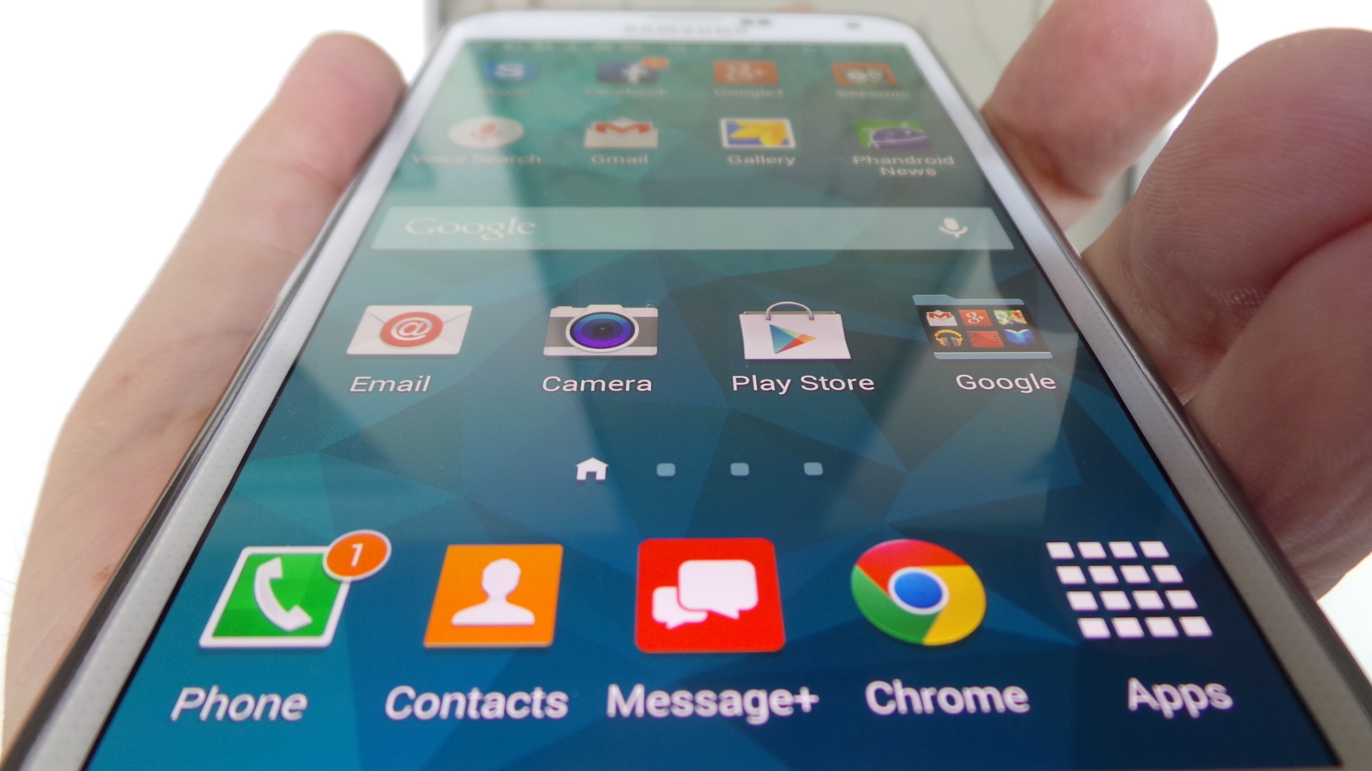 Samsung wyśmiewa iPhona (wideo) iPhone galaxy s5 screen