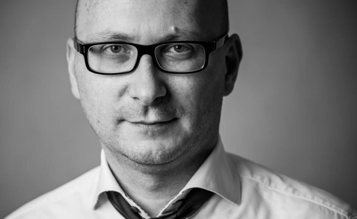 Interactions otwiera nowe oddziały za granicą awans Rafał Wasyluk foto