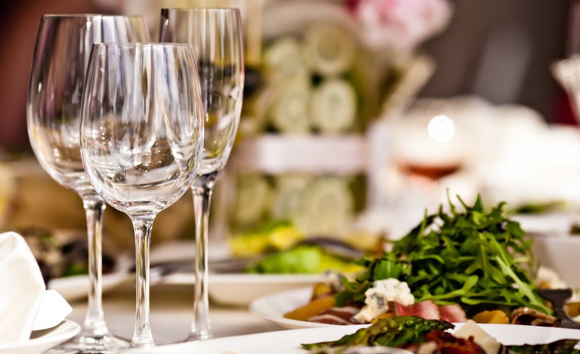 Jak restauracje przekonują nas do większych wydatków Marketing etterem