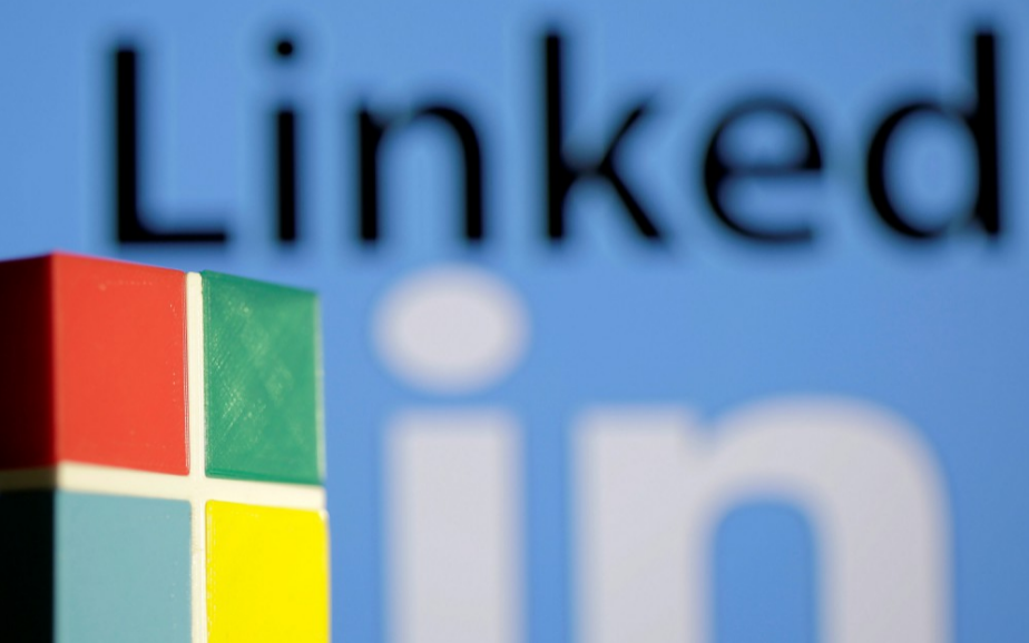Co wyniknie z akwizycji LinkedIn przez Microsoft? LinkedIn domino