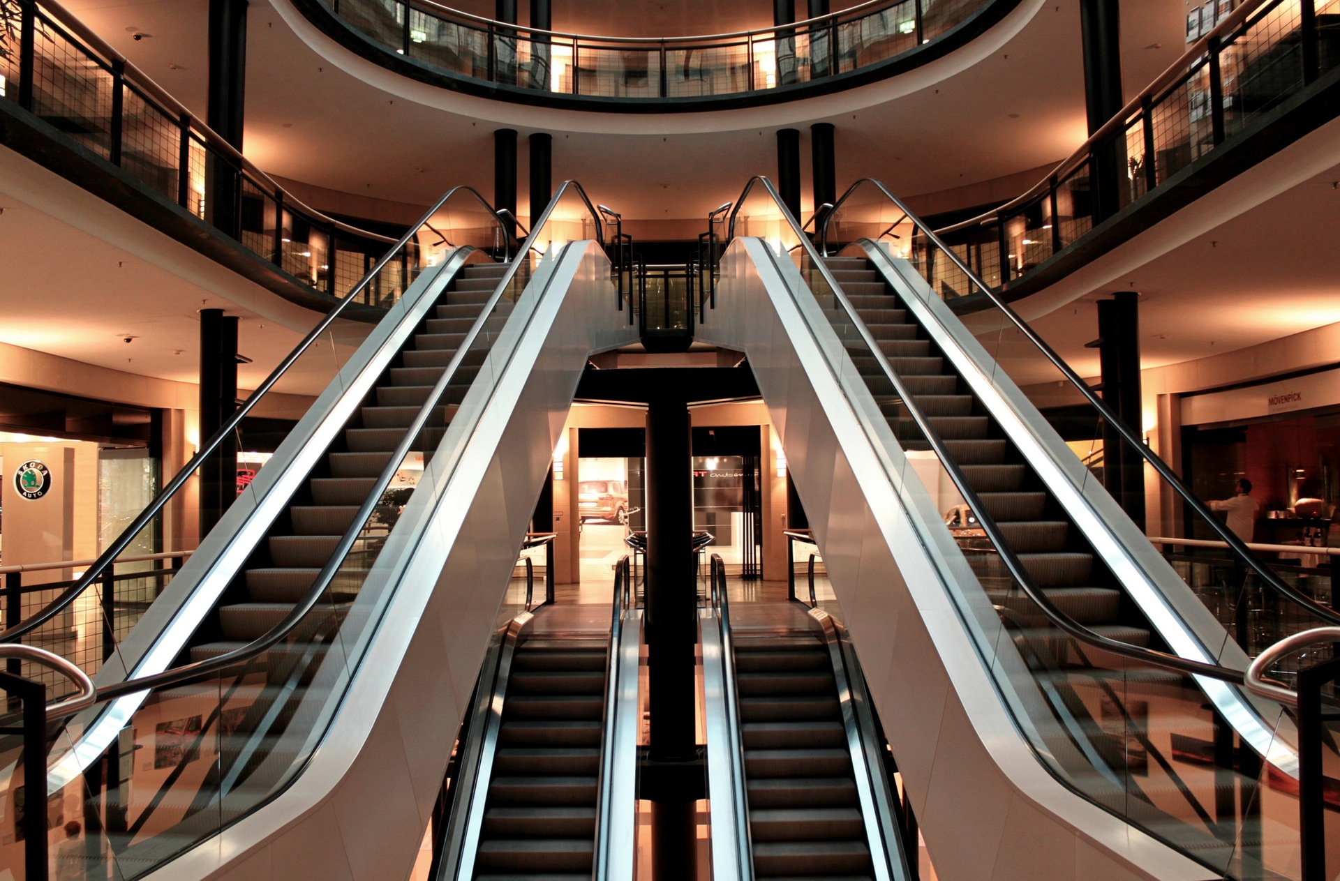 Ranking aplikacji m-commerce Allegro escalator stairs metal segments architecture 54581