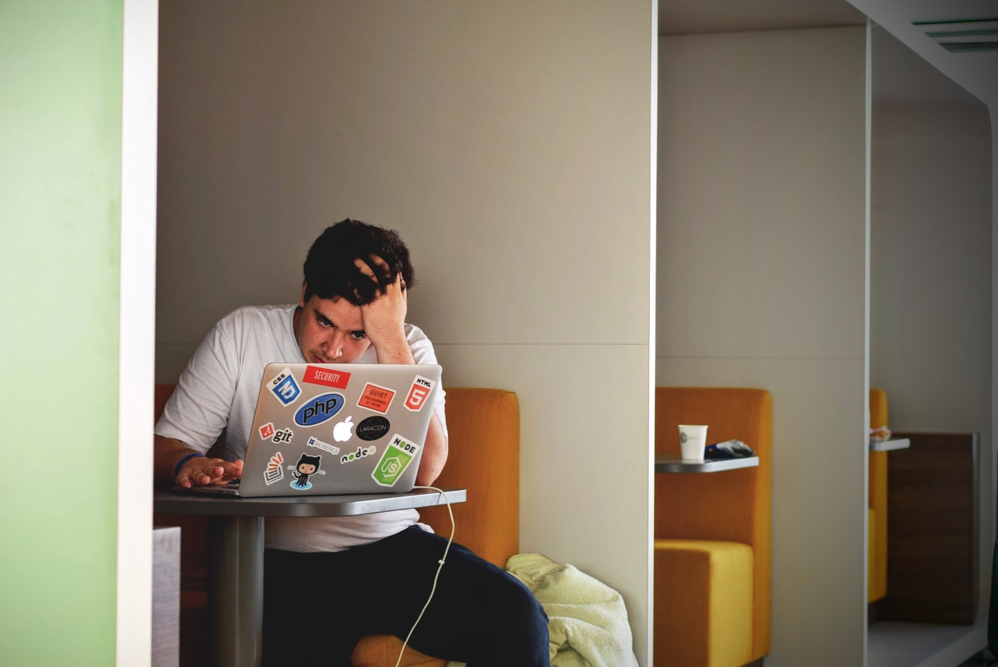 Stres w pracy – zły doradca, czy doskonały motywator? stres mediarun stres raport