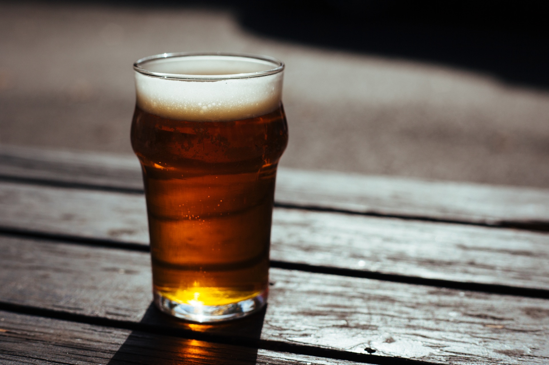 TYSKIE sprzedane za ponad 32 000 000 000 Tyskie summer sunshine alcohol drink