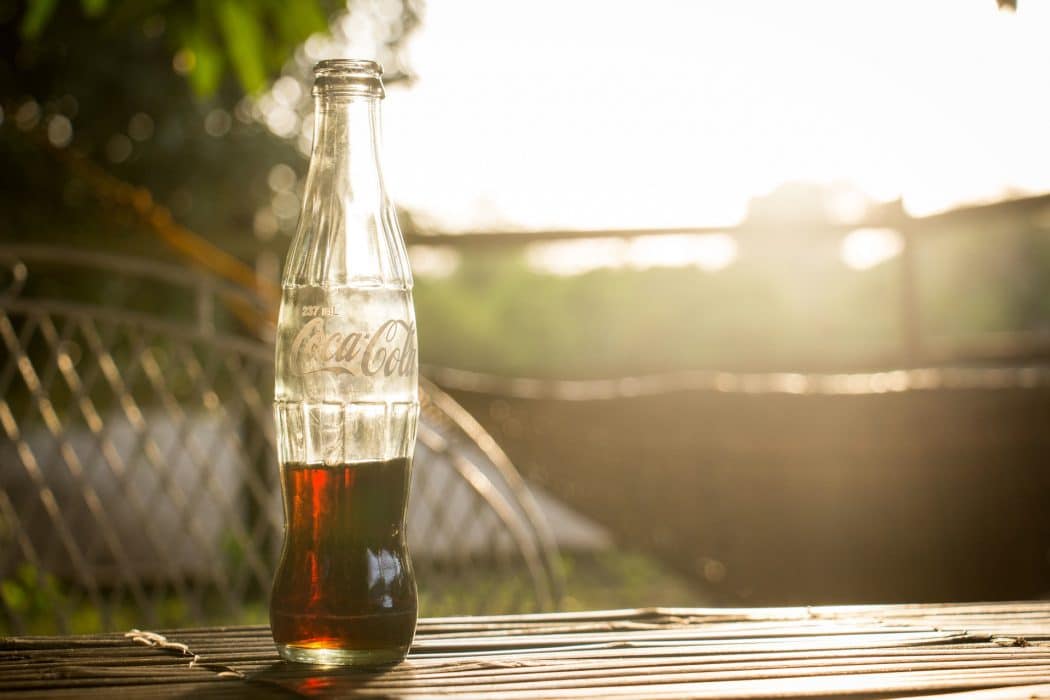 Coca-cola w nowym, prostym stylu Coca-Cola mediarun coa cola w nowej odslonie 2017 header