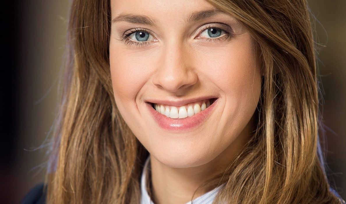 Grayling z nowym Account Managerem Grayling mediarun grayling poland nina ouscha account manager