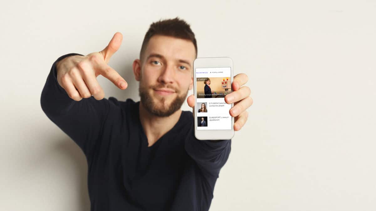 PwC / IAB Polska - 12% wzrost i 5 mld zł na reklamę online coraz bliżej [RAPORT] AdEx mediarun reklama telefon 2020