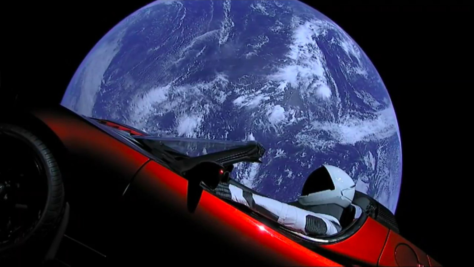 Co dzieje się z TESLĄ wystrzeloną w kosmos? Elon Musk