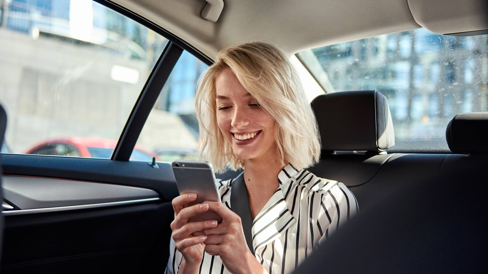 Polscy użytkownicy UBER'a w czołówce Uber mediarun uber telefon auto 2020