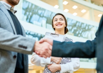 Jak rozwiązać konflikt w zespole menedżerów