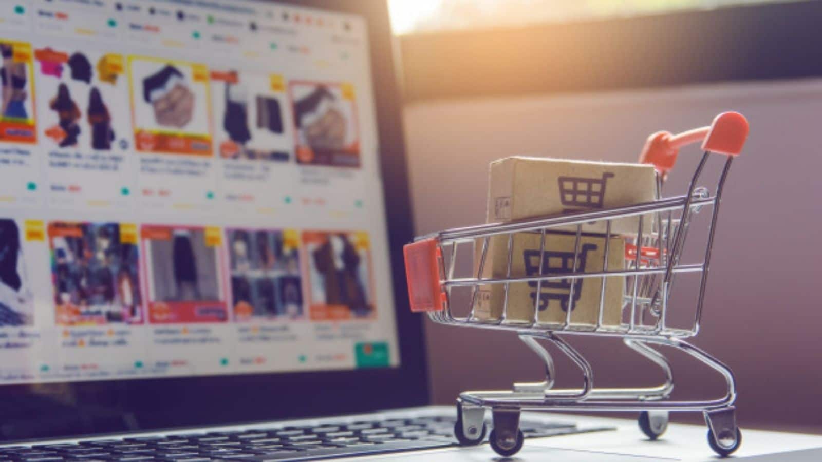 Polacy coraz częściej kupują online! [RAPORT] E-commerce mediarun com cart
