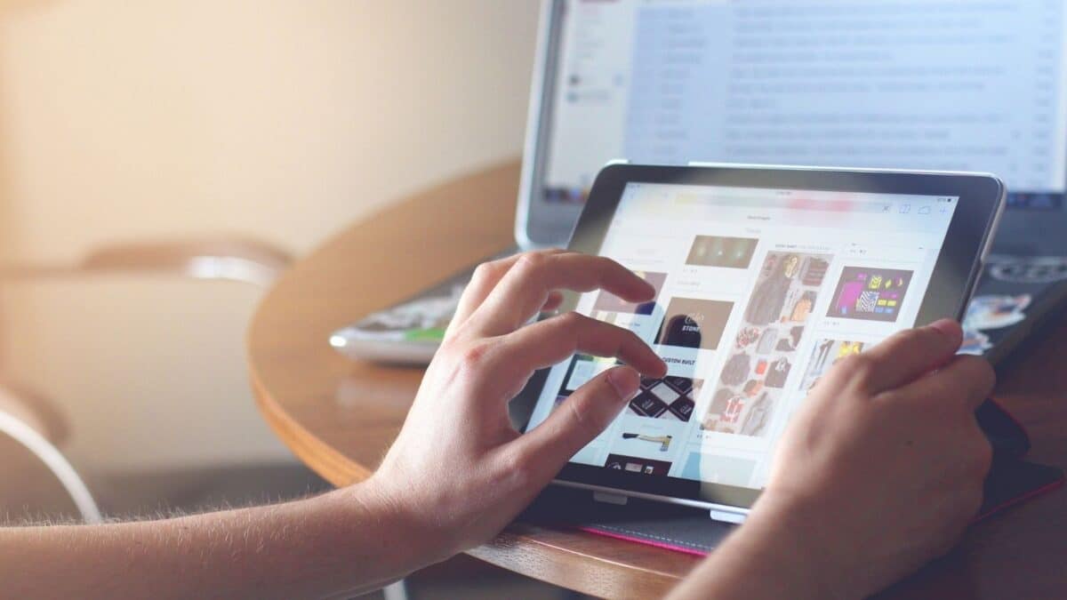 RAPORT: Polak kupujący online. Czym wyróżniamy się jako klienci? Badania mediarun e commerce presta