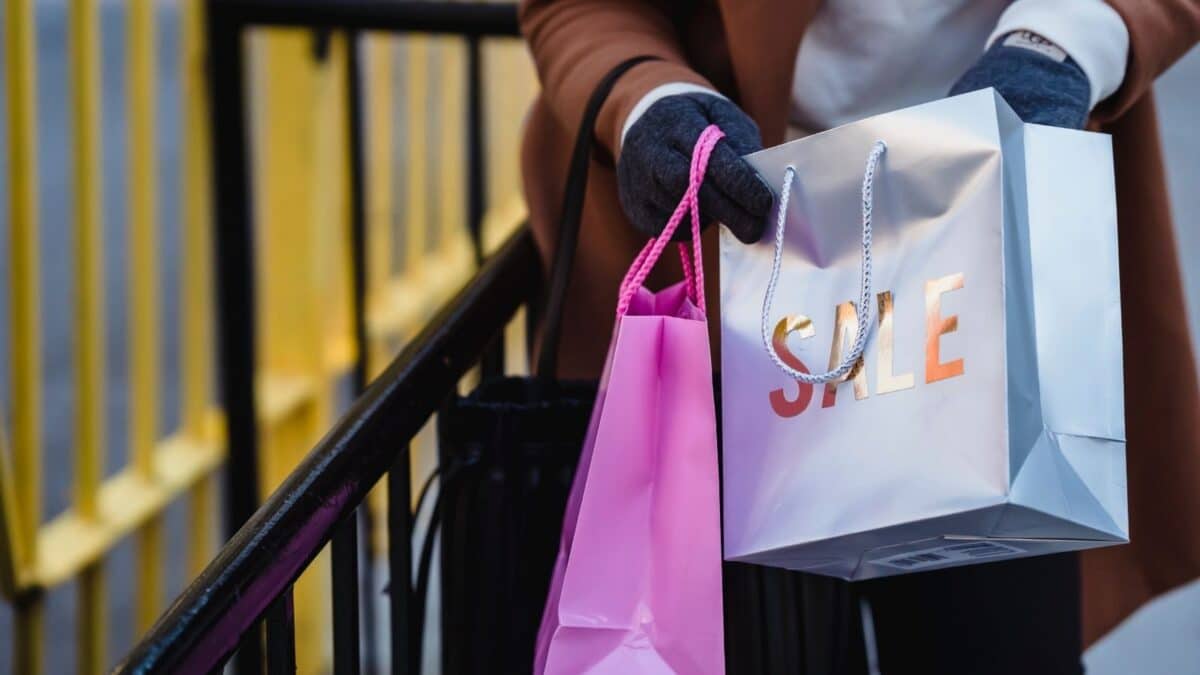 RAPORT: Shopping online – jak kupują Polacy? ARC Opinia i Rynek mediarun e shopping