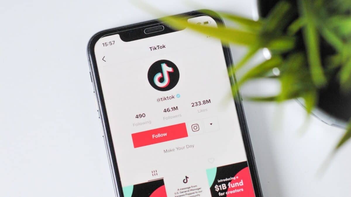 RAPORT: Polscy użytkownicy TikTok pod lupą! Raporty mediarun tiktok
