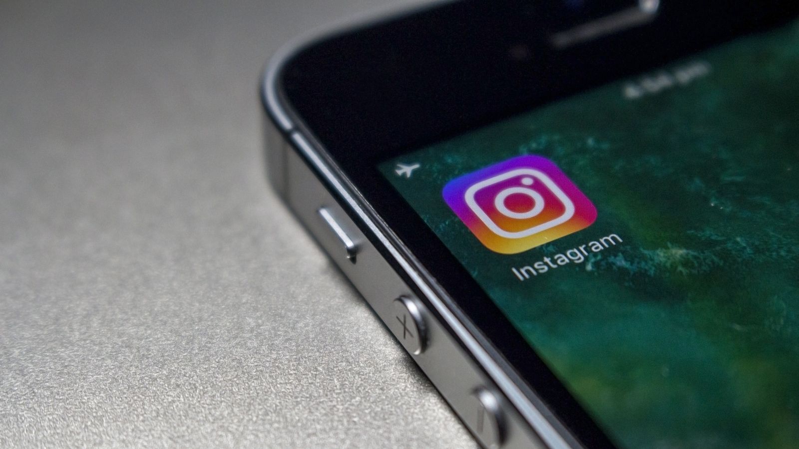 Pięć powszechnych oszustw na Instagramie Instagram mediarun instagram ikona tel