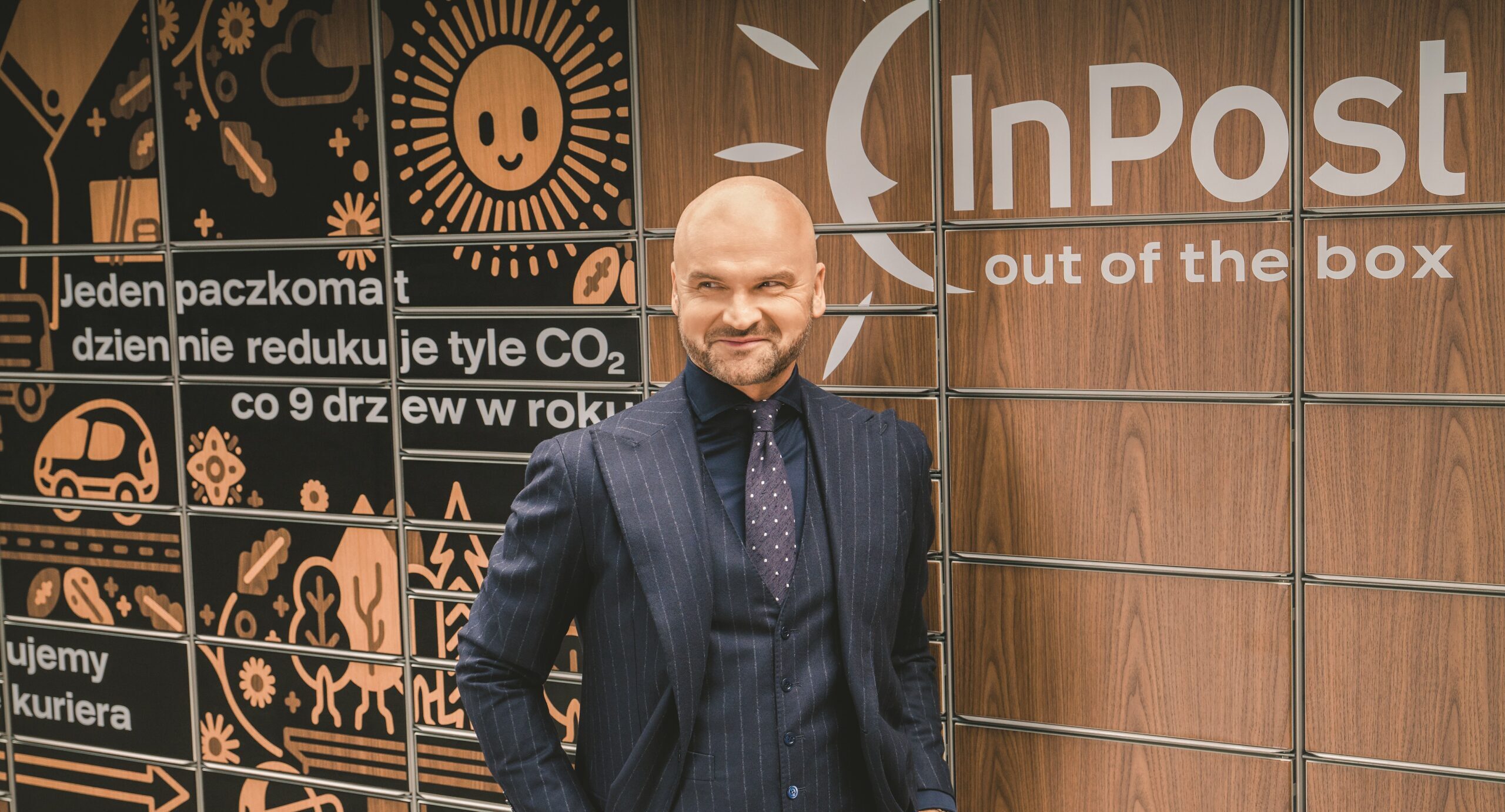 InPost inwestuje 2,4 mld zł w AI i nowe technologie. Asystent zakupowy InPost Plus już w beta-testach. Czy to rewolucja w polskim e-commerce?