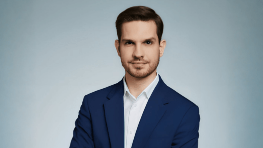 MONEY.PL wzmacnia redakcję. Tomasz Setta – laureat nagrody SGH i nagrody ZBP – od kwietnia 2026 r. tworzy jakościowe treści ekonomiczne dla największego portalu finansowego w Polsce.