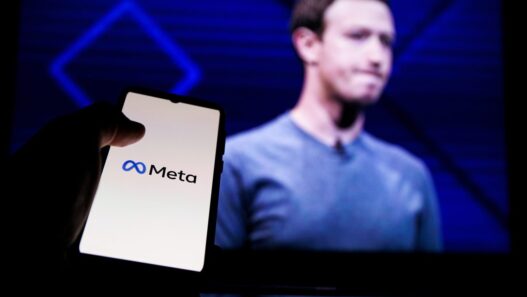 META planuje zwolnić nawet 16 000 pracowników, by sfinansować inwestycje w AI warte setki miliardów. Co to oznacza dla branży tech i rynku pracy?