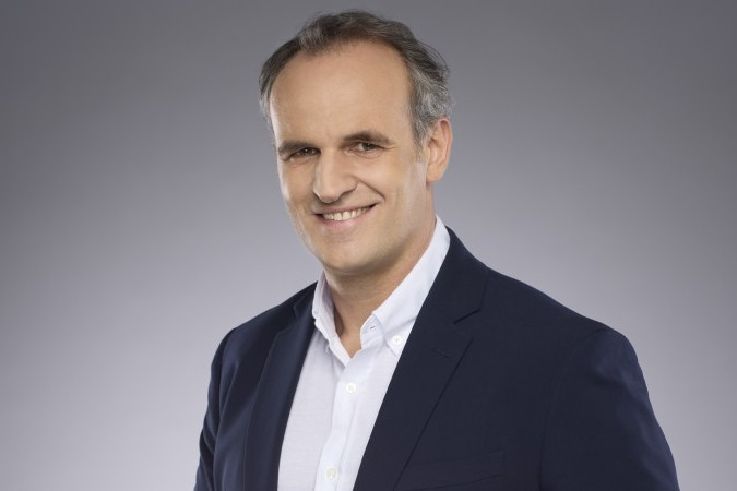 WP SPORTOWEFAKTY ściąga gwiazdę dziennikarstwa. Wilkowicz – twórca redakcji Viaplay i nagradzany reporter – pokieruje serwisem od kwietnia 2026.