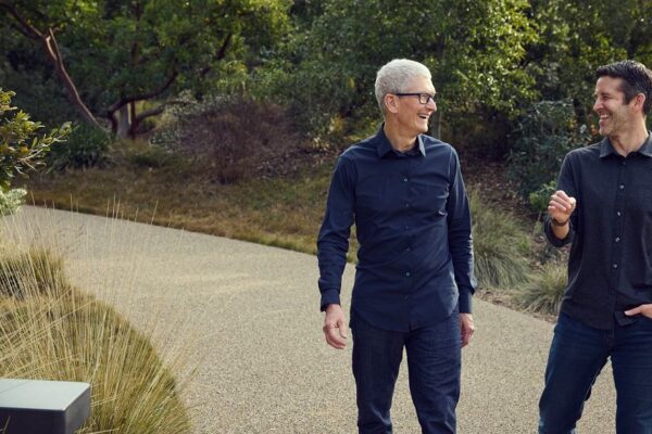 20 kwietnia 2026 roku przeszedł do historii technologicznego świata. Tim Cook, jeden z najbardziej wpływowych liderów korporacyjnych ostatnich dekad, ogłosił rezygnację z funkcji CEO Apple. Kto zostaje jego zastępcą?