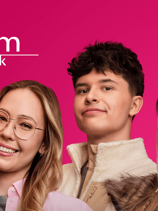 Bank Millennium wychodzi poza schemat reklamy bankowej. Kampania „Być i mieć" to autentyczny dialog z pokoleniem 20–35 lat – mikroinfluencerzy, storytelling i sprytne zarządzanie finansami.