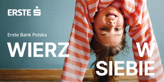 Erste Bank Polska – zaprezentował się polskiemu rynkowi z kampanią „Wierz w siebie", która jest nie tylko jedną z największych operacji rebrandingowych ostatnich lat, ale też deklaracją nowej tożsamości marki. Rebranding kosztuje bank około 250 mln zł w samym 2026 roku. To nie jest reklama – to premiera marki.