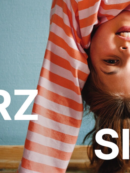 Erste Bank Polska – zaprezentował się polskiemu rynkowi z kampanią „Wierz w siebie", która jest nie tylko jedną z największych operacji rebrandingowych ostatnich lat, ale też deklaracją nowej tożsamości marki. Rebranding kosztuje bank około 250 mln zł w samym 2026 roku. To nie jest reklama – to premiera marki.