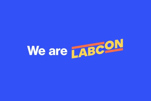 Agencja Labcon, należąca do Group One — największej niezależnej grupy komunikacyjnej w Polsce — wzmocniła swój zespół o specjalistę na styku kreatywności i generatywnej sztucznej inteligencji. To kolejny krok Labconu w strategicznym wzmacnianiu kompetencji hybrydowych w momencie, gdy cały polski rynek reklamowy przechodzi głęboką transformację napędzaną przez generatywną AI.