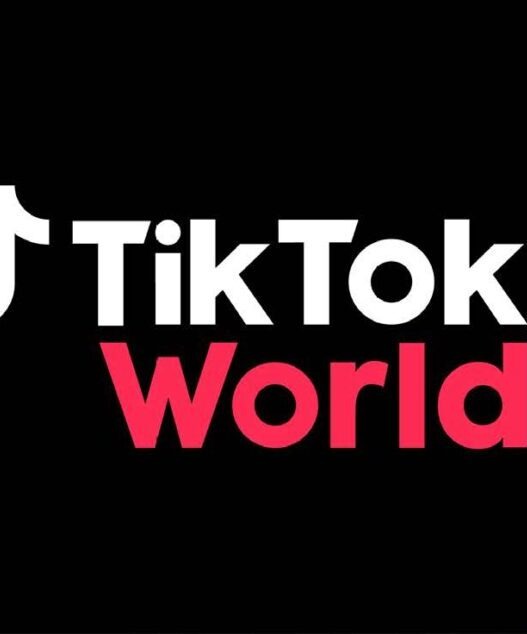 Tegoroczna edycja globalnej konferencji TikTok World' 26 wysłała rynkowi jednoznaczny sygnał: platforma przestaje być wyłącznie miejscem viralowych filmików, a staje się kompleksowym ekosystemem łączącym media, handel i zautomatyzowane kampanie napędzane sztuczną inteligencją.