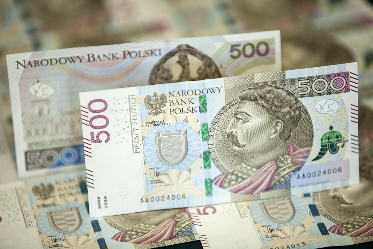 W lutm zobaczymy w portfelach nowy banknot Finanse mediarun banknoty 500 zl 2